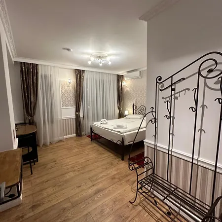 Hotel Boutique Cathedral Plaza Residences Room For Rent Downtown-2